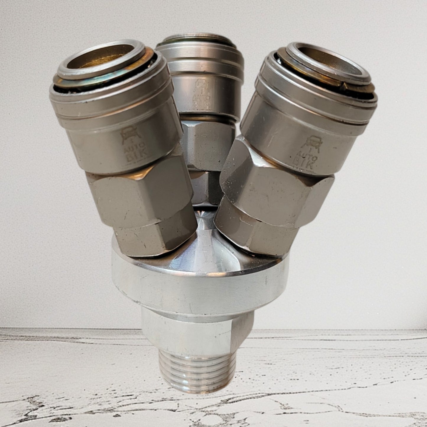 1/2 Coupler Type Three Way Connector