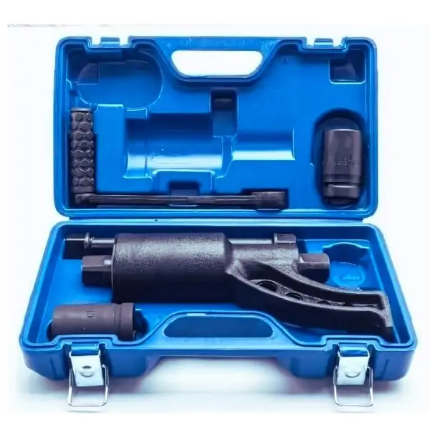 Elephant Labour Saving Wrench – Heavy Duty Truck Tyre Tool